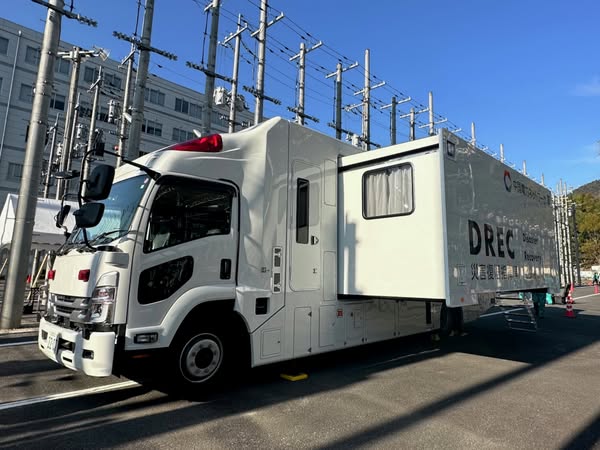 災害復旧指揮車DREC
